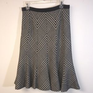 Ann Klein 100% Wool Flair Midi Skirt White & Black Plaid with Full Lining Size 4